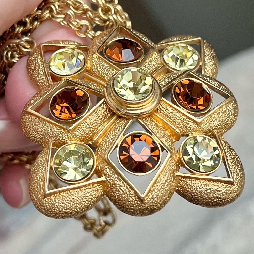 Sarah Coventry vintage (EUC) starburst faceted pendant 24” necklace - jewelry